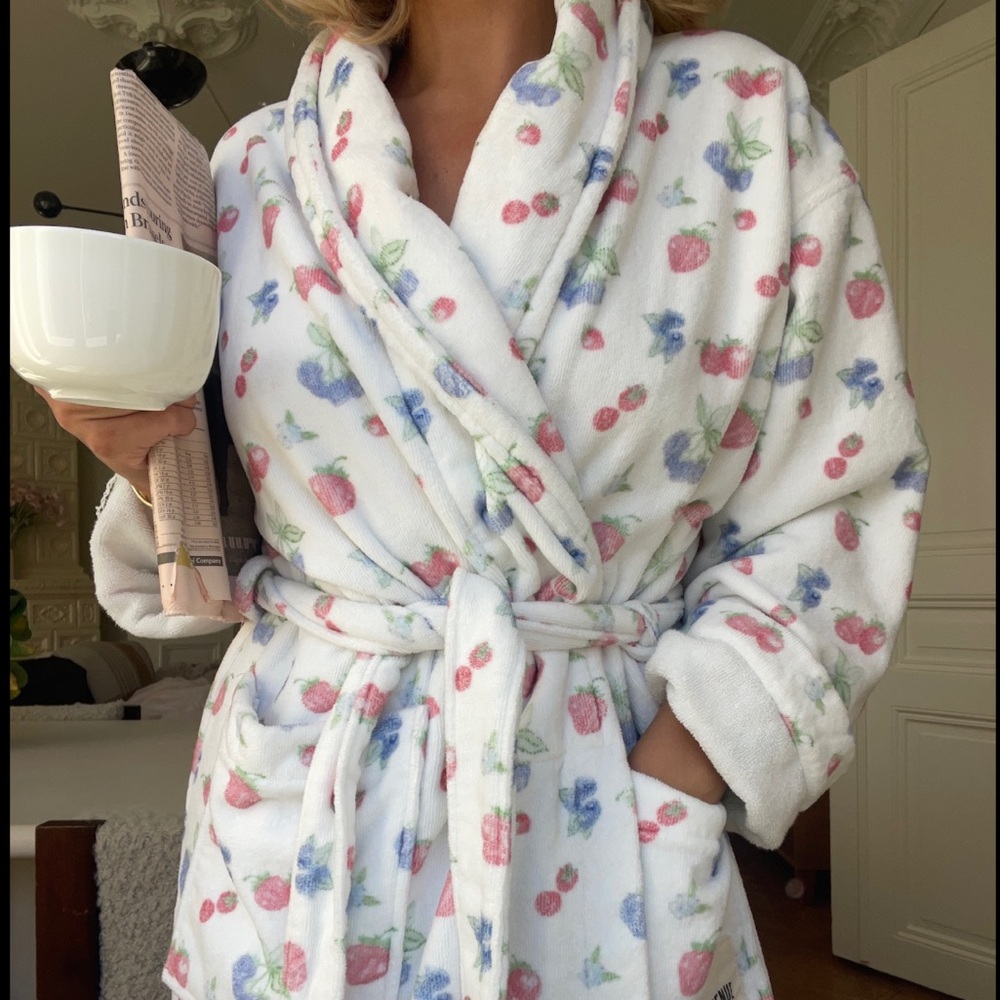 Djerf Avenue Robe Summer Berries